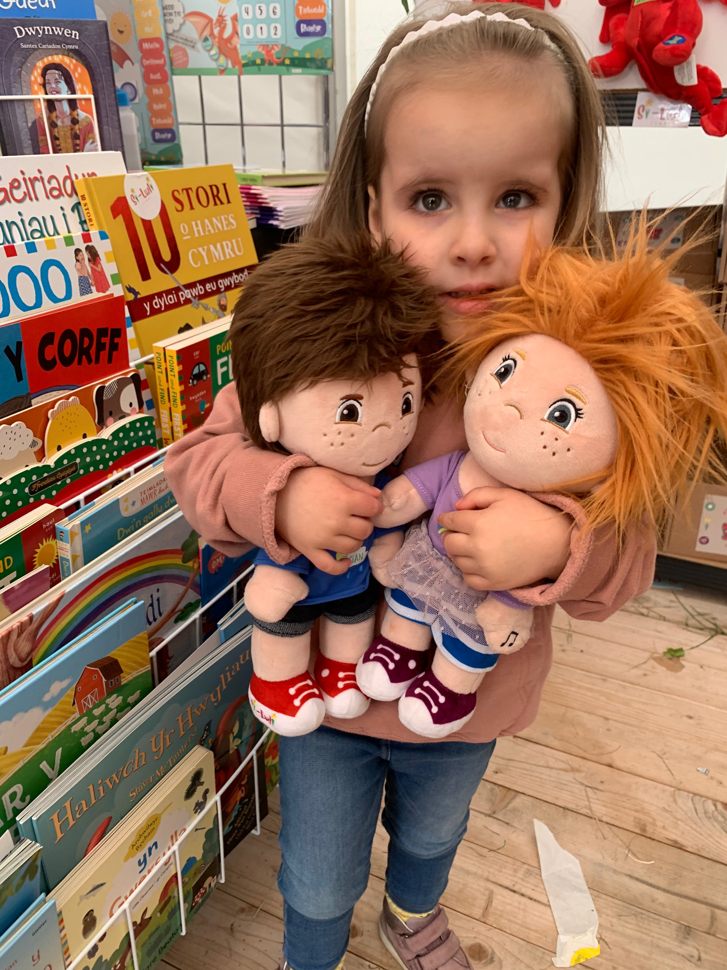 Loli - Tegan Meddal - Canu a Siarad Cymraeg!